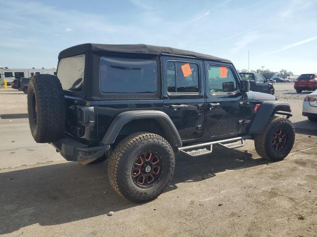 Jeep Wrangler Rubicon Image 12