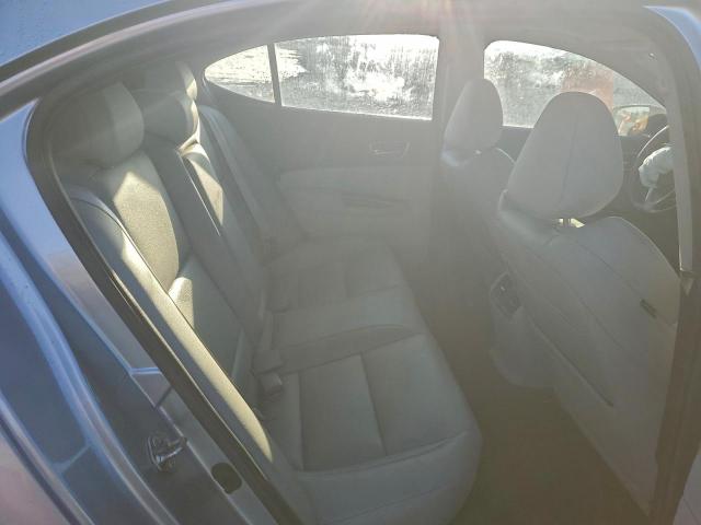 Acura TLX Image 8