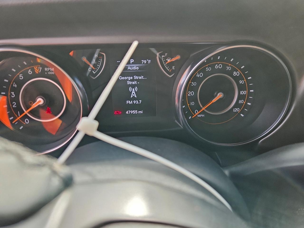 Jeep Gladiator Sport Image 9