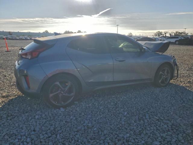 Hyundai VELOSTER Base Image 3