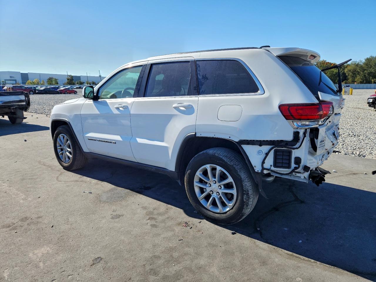 Jeep Grand Cherokee Laredo E Image 12