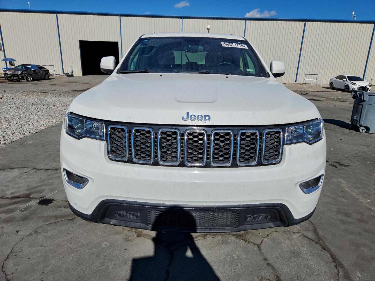Jeep Grand Cherokee Laredo E Image 2