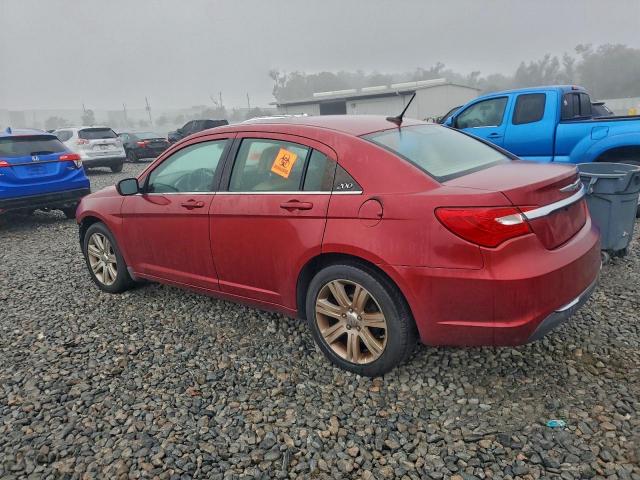 Chrysler 200 Touring Image 3