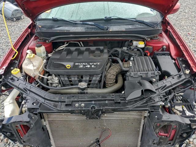 Chrysler 200 Touring Image 8