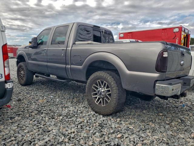 Ford F-350 Super Duty Image 2