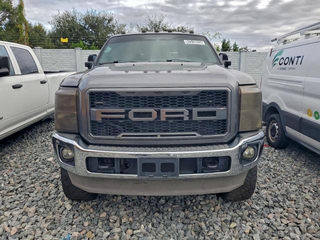 Ford F-350 Super Duty Image 5