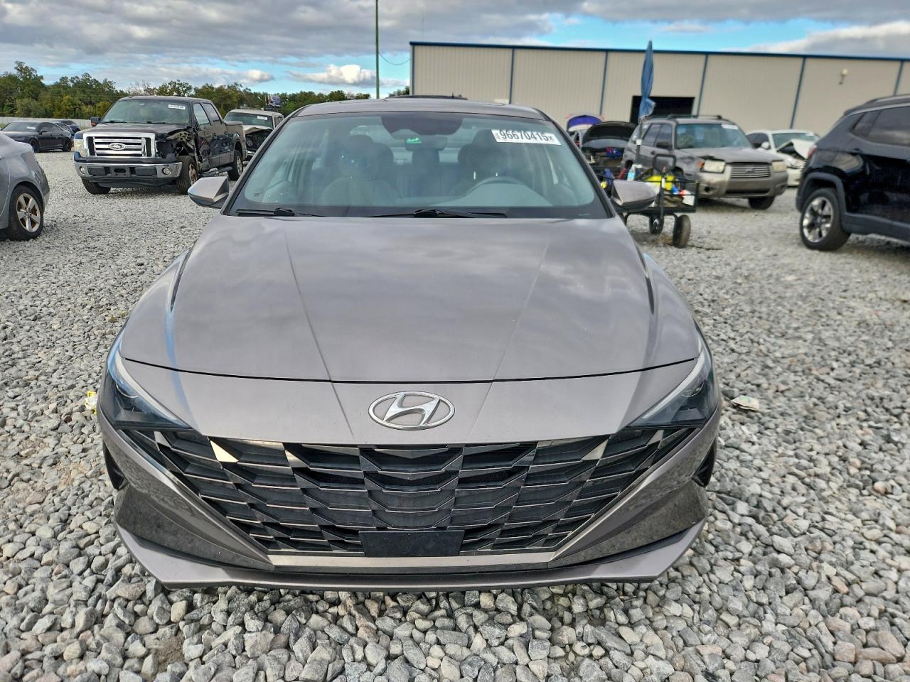 Hyundai ELANTRA Sel Image 5