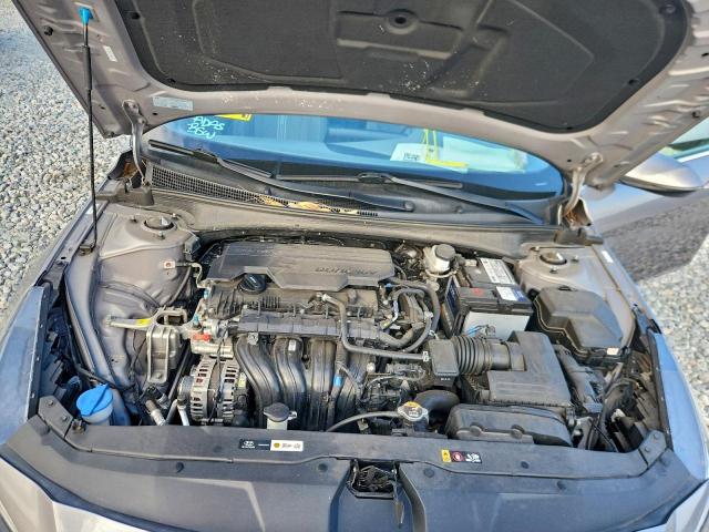 Hyundai ELANTRA Sel Image 9