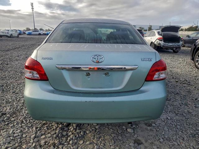 Toyota Yaris Image 10