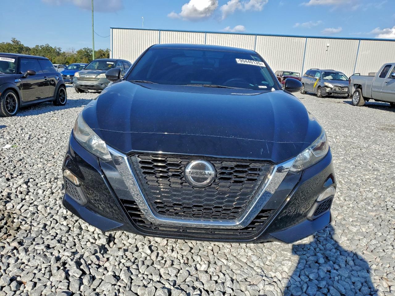 Nissan Altima S Image 7