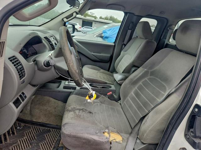 Nissan Frontier S Image 3