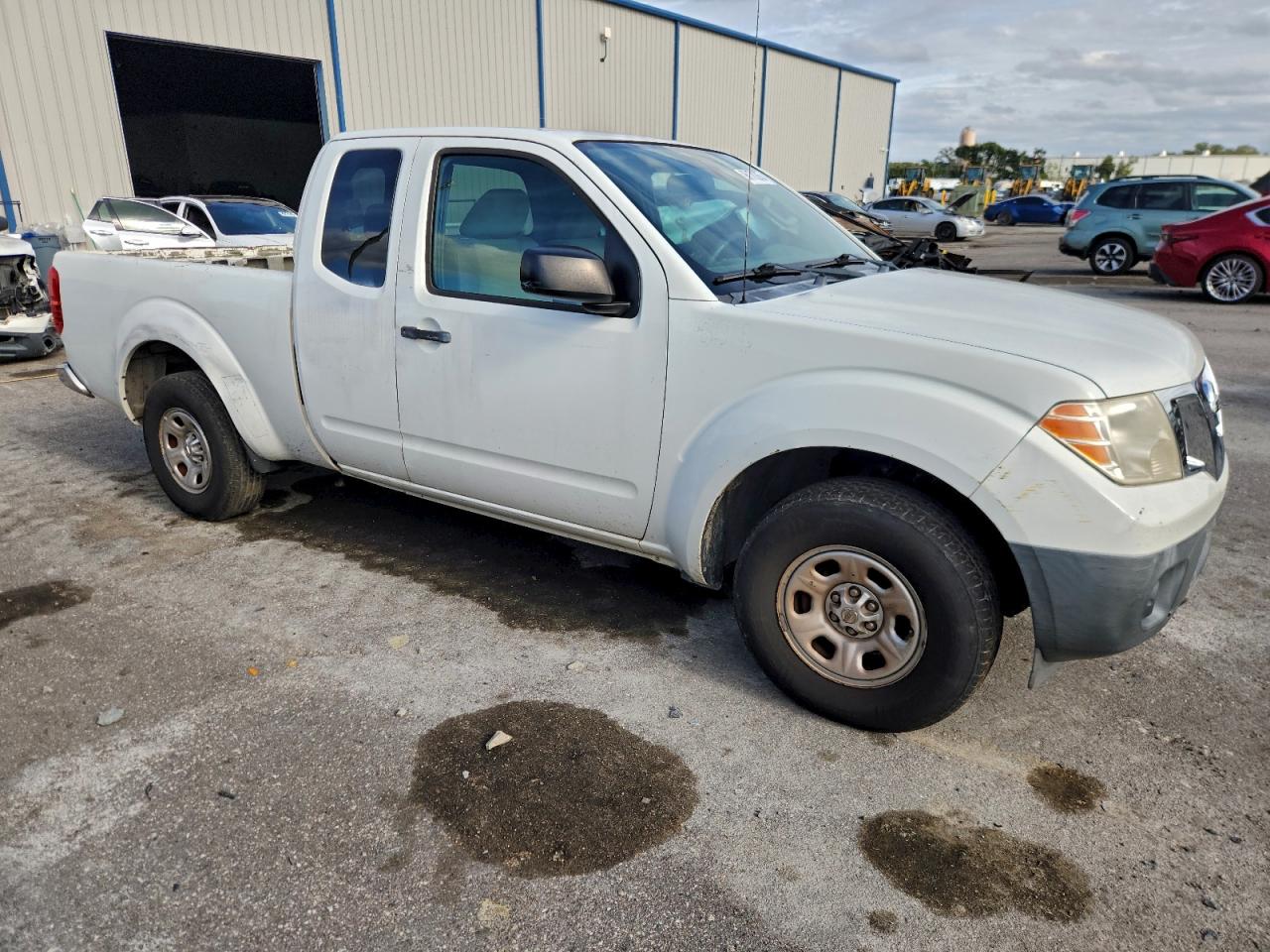 Nissan Frontier S Image 7