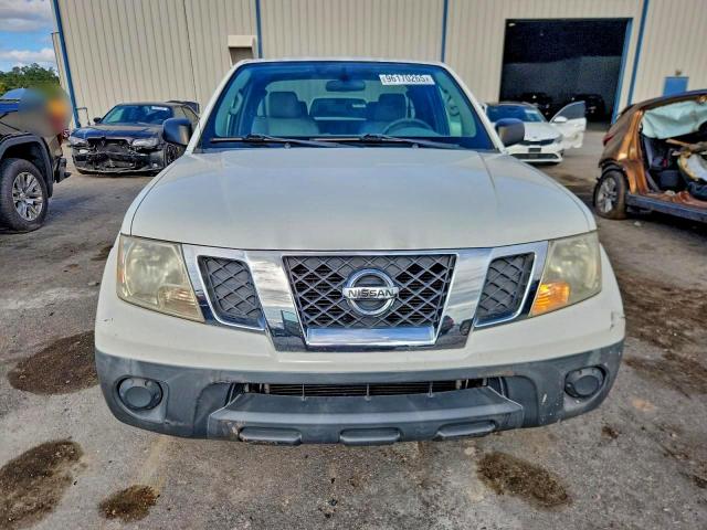 Nissan Frontier S Image 3