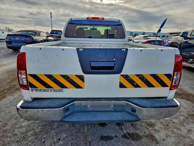 Nissan Frontier S Image 5