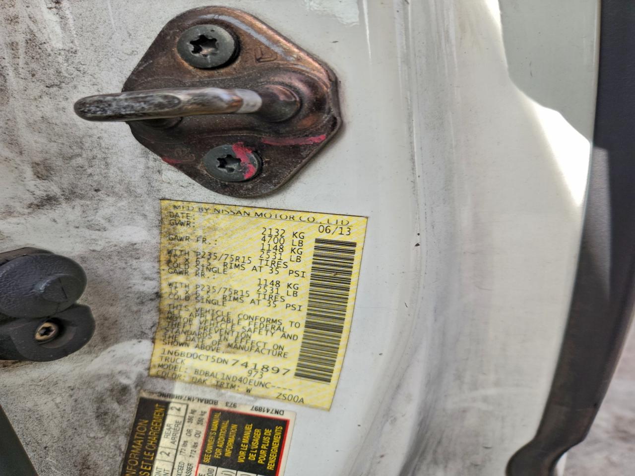 Nissan Frontier S Image 12