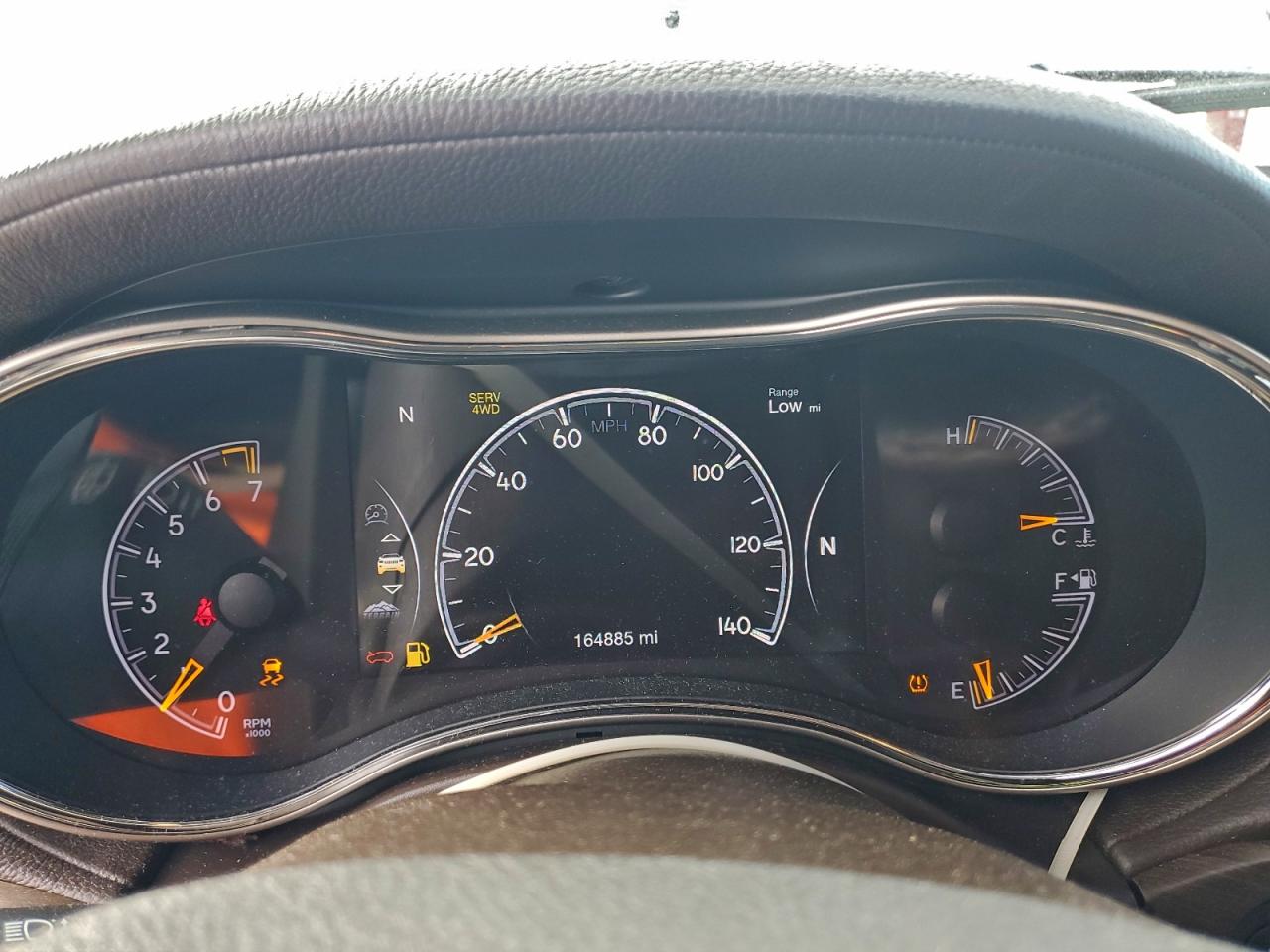 Jeep Grand Cherokee Overland Image 6