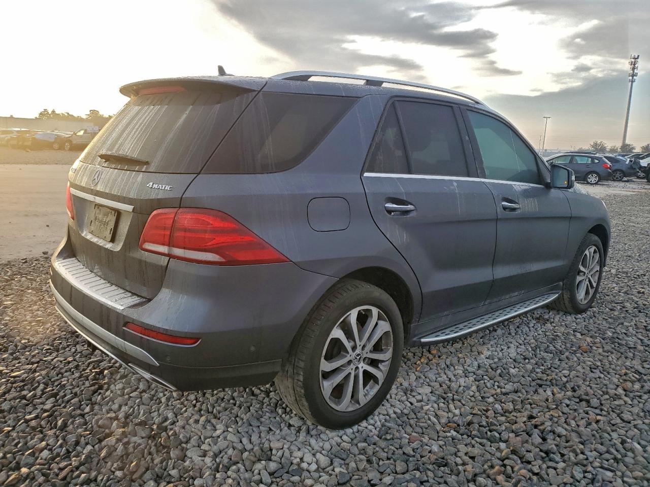 Mercedes-Benz GLE 350 4matic Image 2