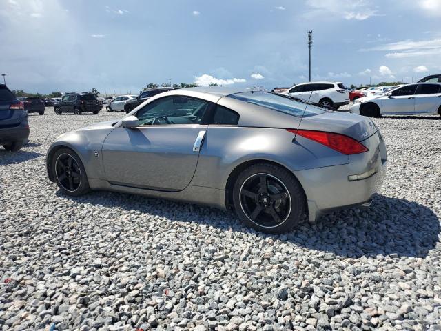 Nissan 350Z Coupe Image 2