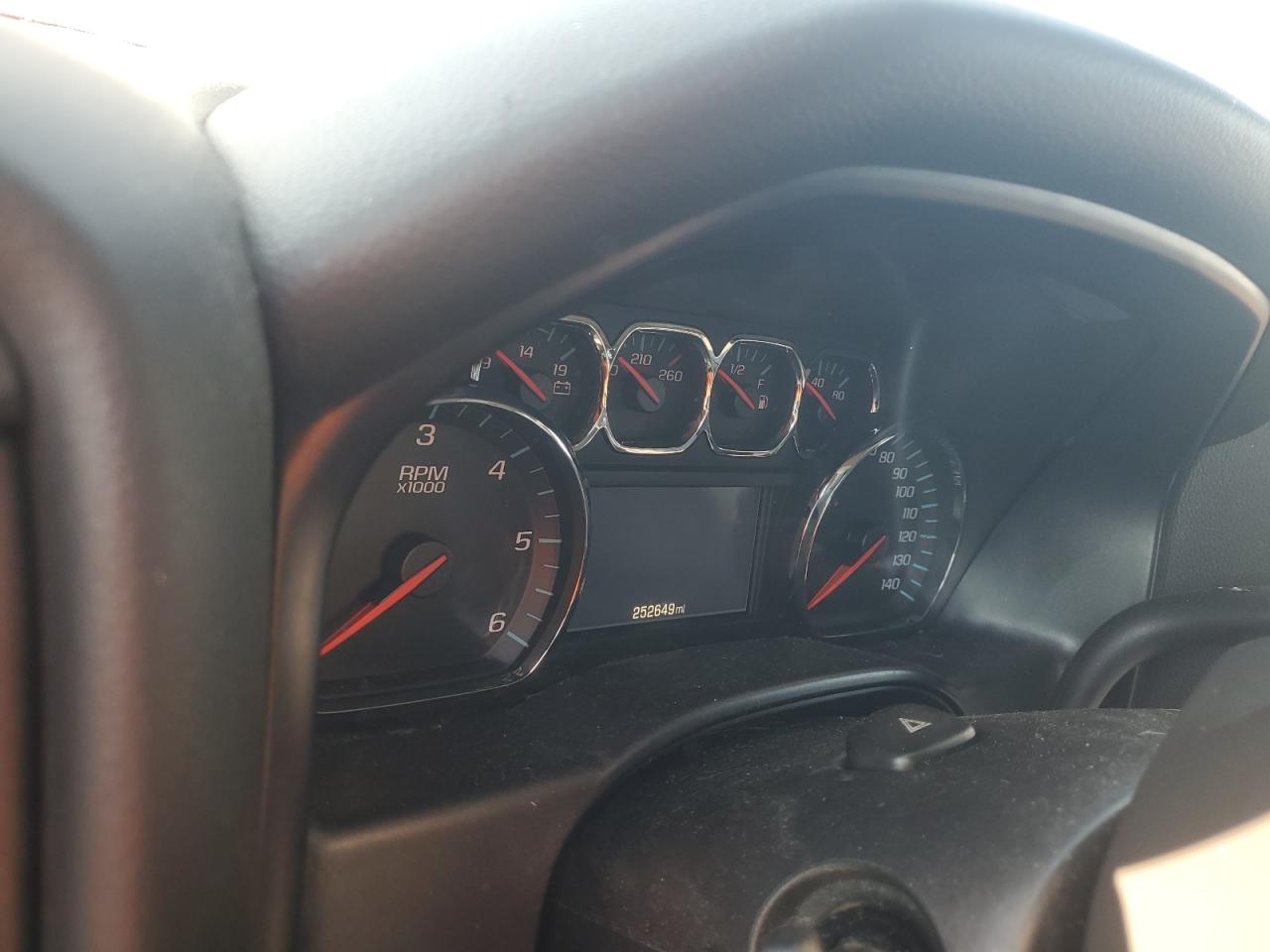 Chevrolet Silverado K1500 Lt Image 3