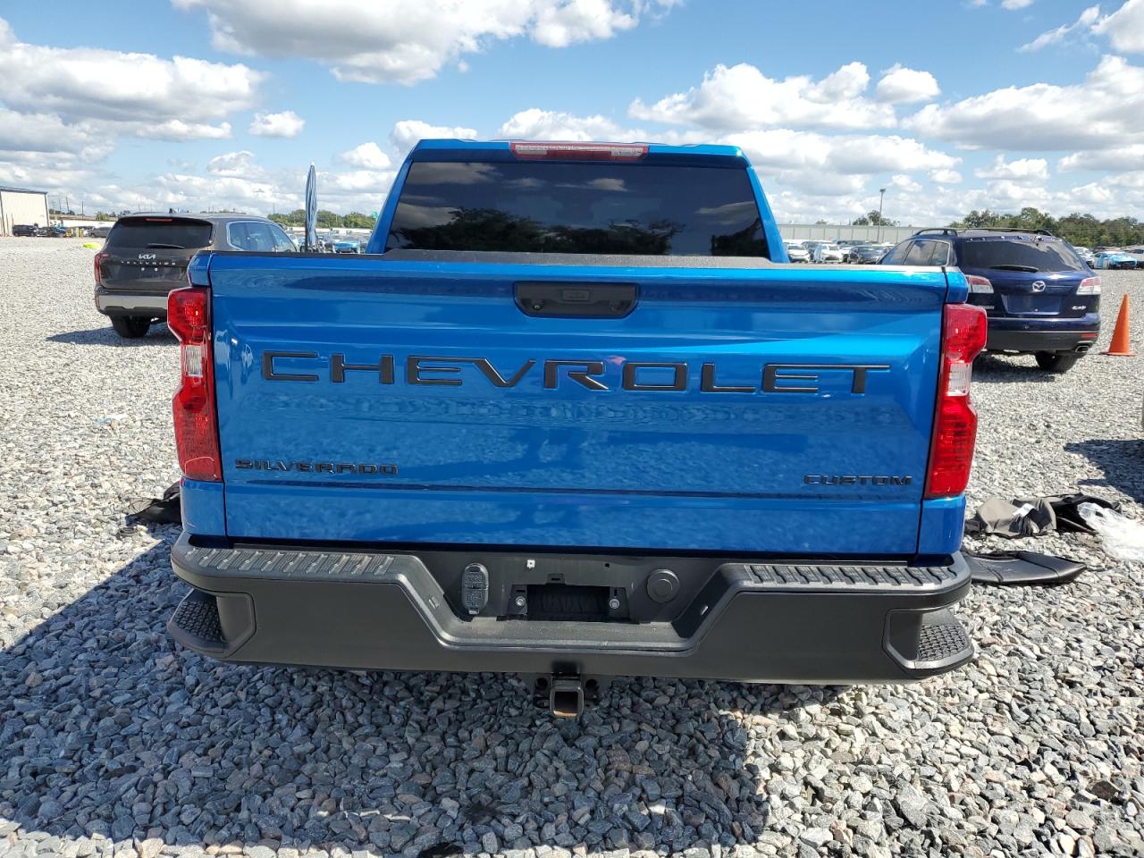 Chevrolet Silverado C1500 Custom Image 5