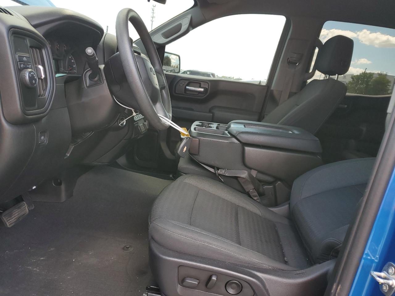 Chevrolet Silverado C1500 Custom Image 6