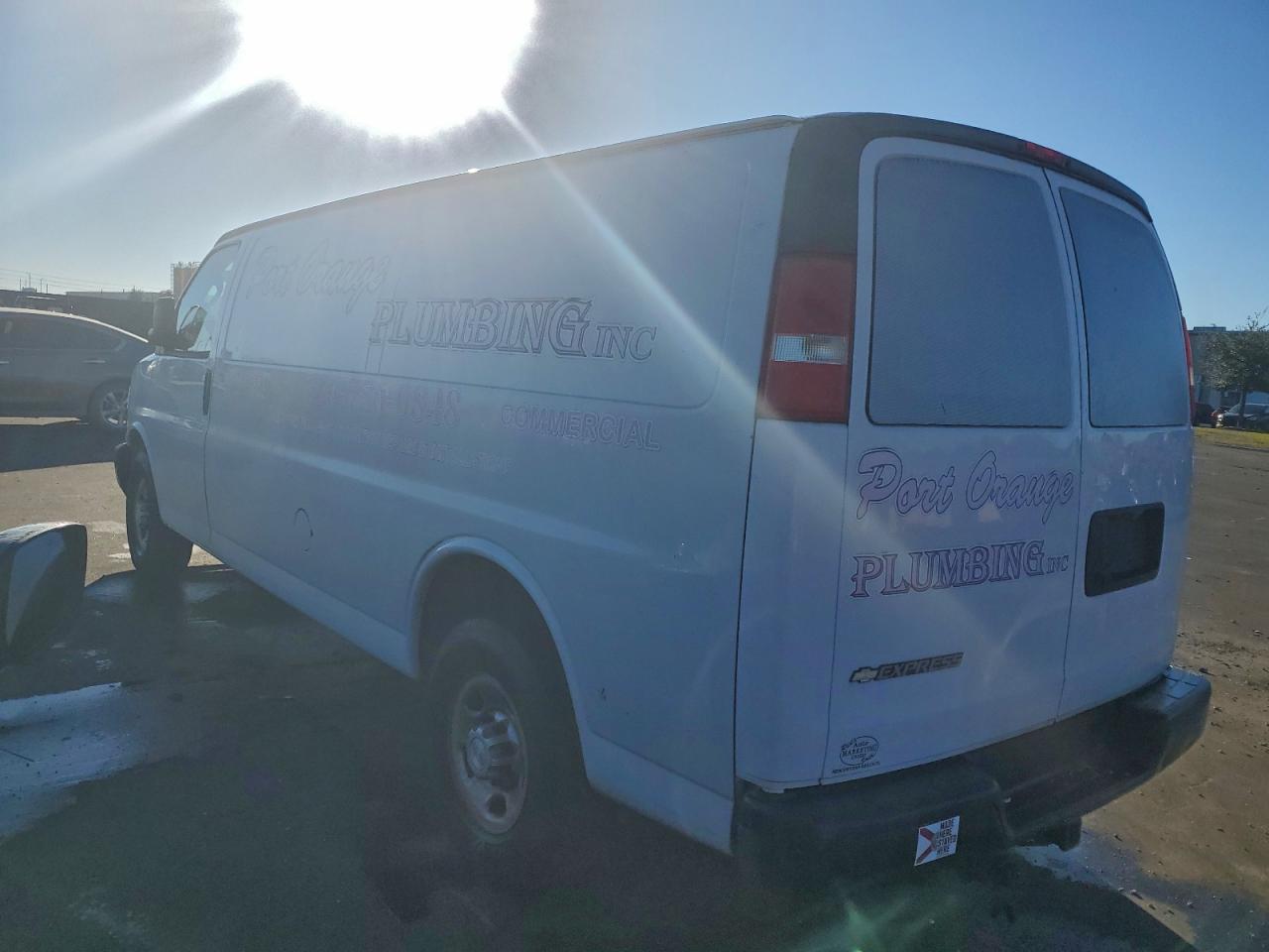 Chevrolet Express Image 6