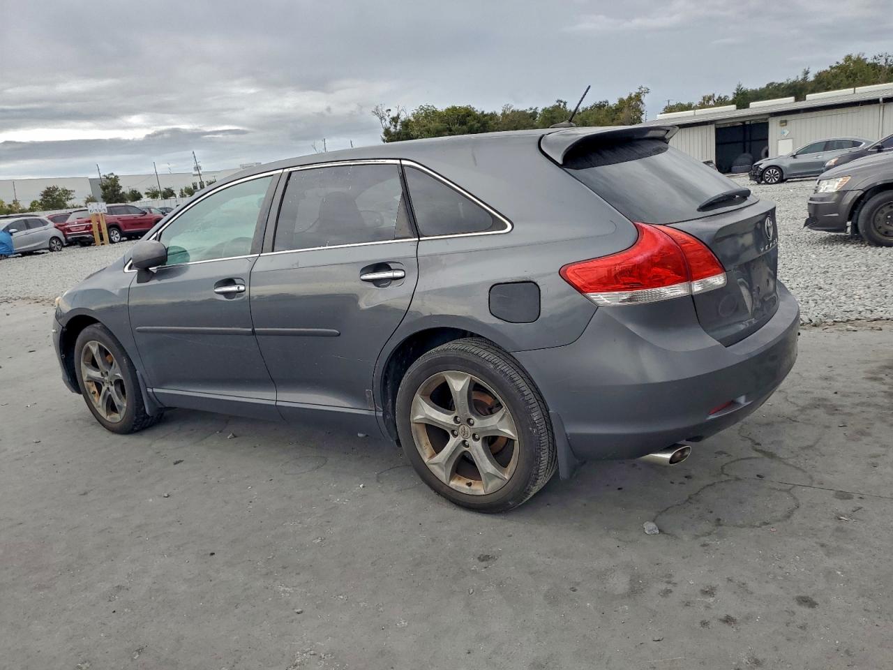 Toyota Venza Image 4