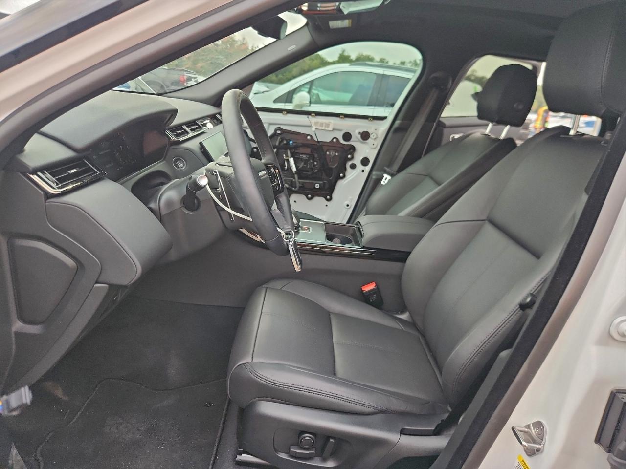 Land Rover Range Rover S Image 2