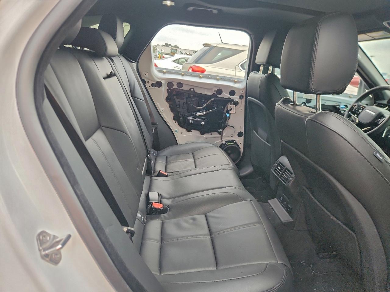 Land Rover Range Rover S Image 4