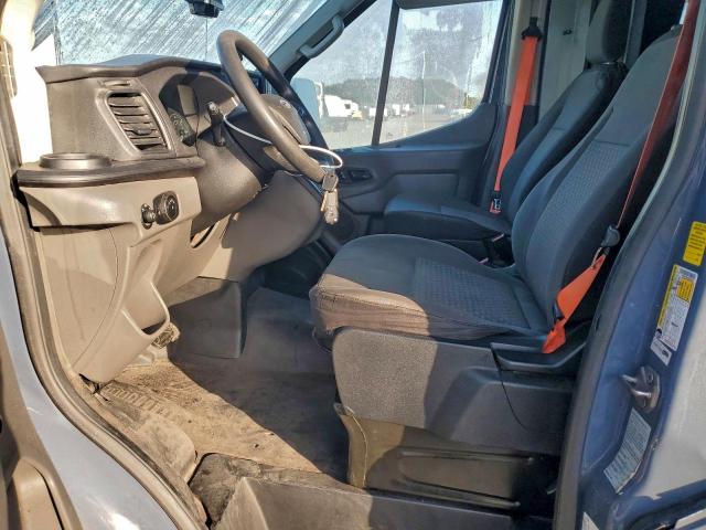 Ford Transit T-250 Image 13