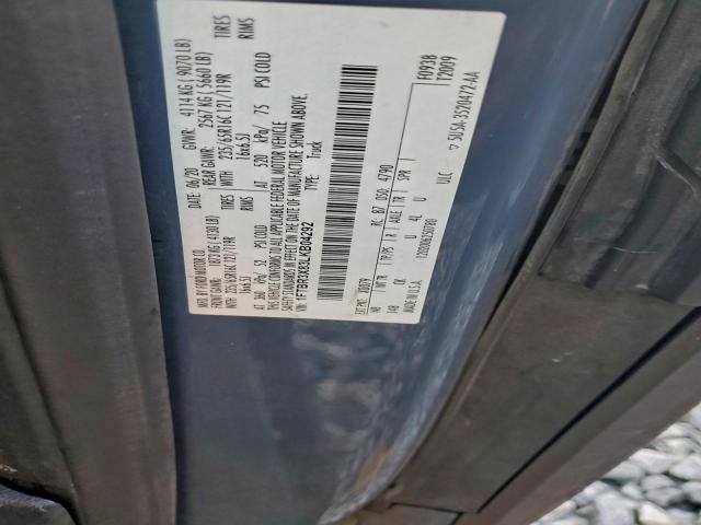 Ford Transit T-250 Image 8