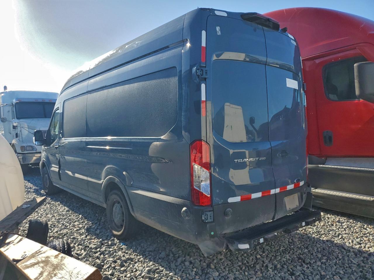 Ford Transit T-250 Image 2