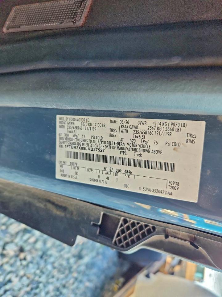 Ford Transit T-250 Image 6