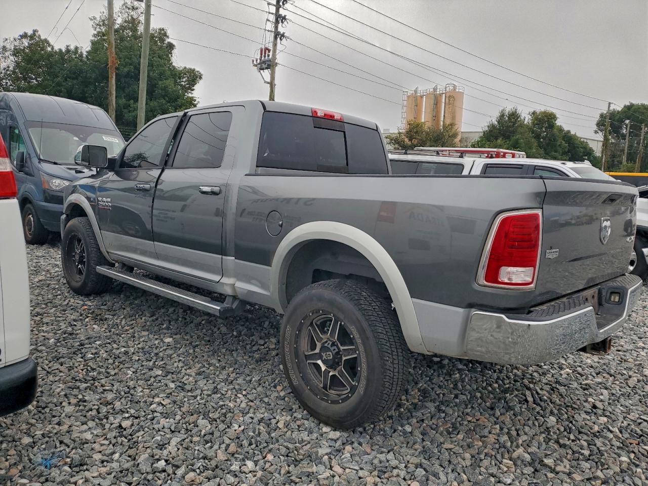 Ram 2500 Laramie Image 12