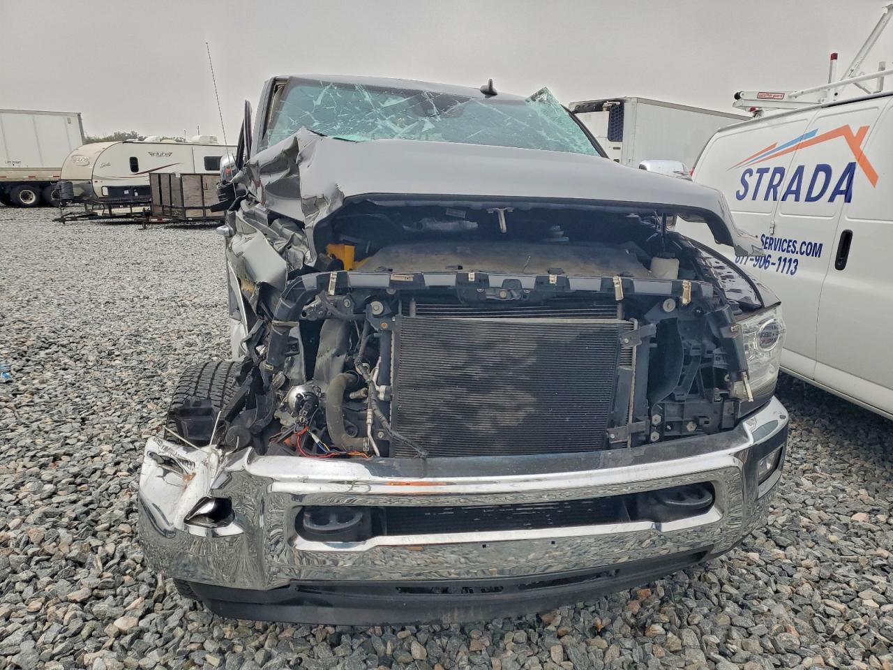 Ram 2500 Laramie Image 2