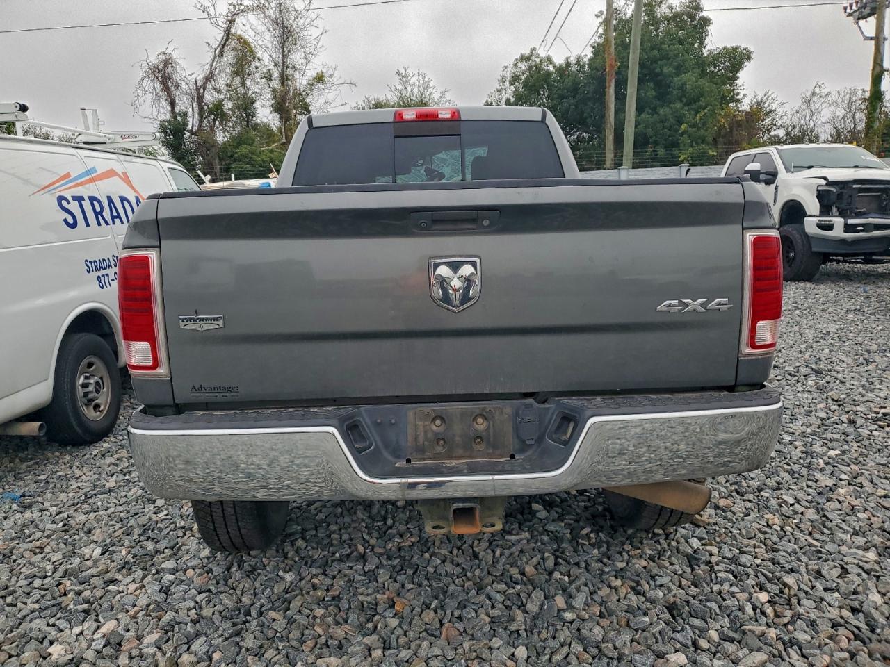 Ram 2500 Laramie Image 9