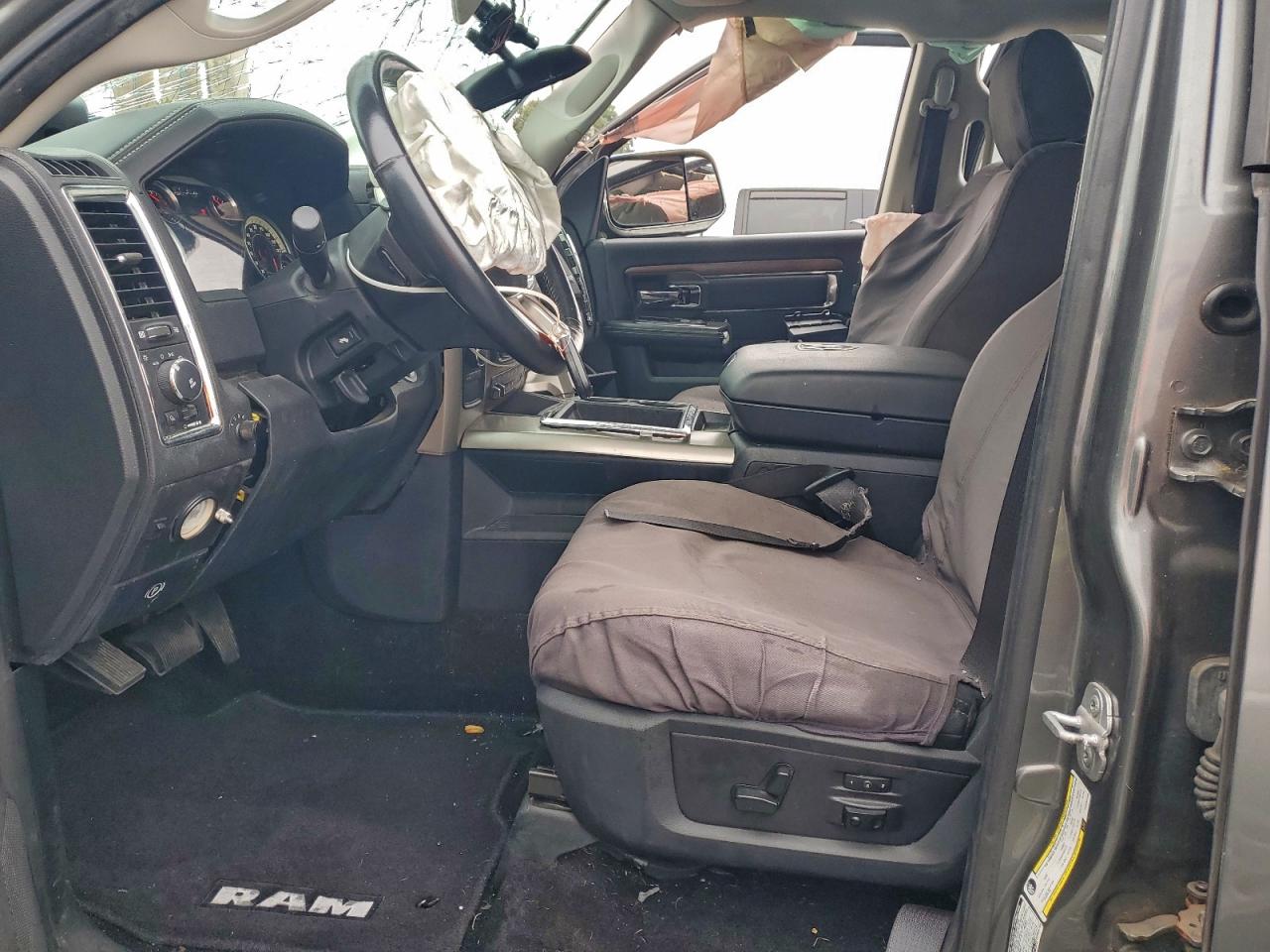 Ram 2500 Laramie Image 10