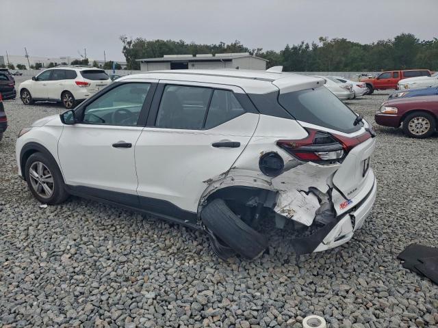 Nissan Kicks S Image 3