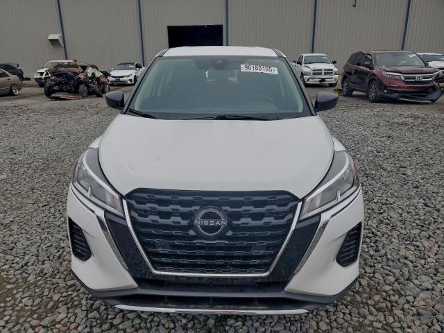 Nissan Kicks S Image 6