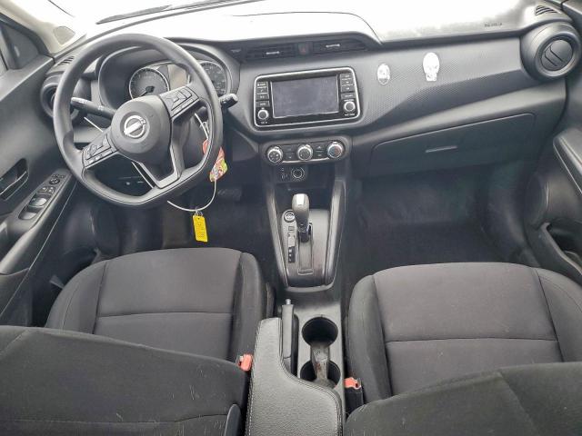 Nissan Kicks S Image 7