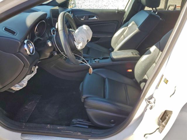 Mercedes-Benz GLA 250 Image 4