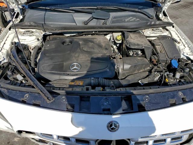 Mercedes-Benz GLA 250 Image 10