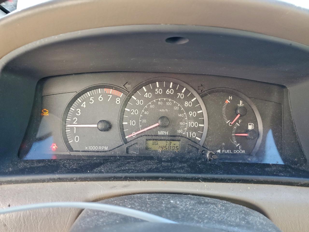 Toyota Corolla Ce Image 3