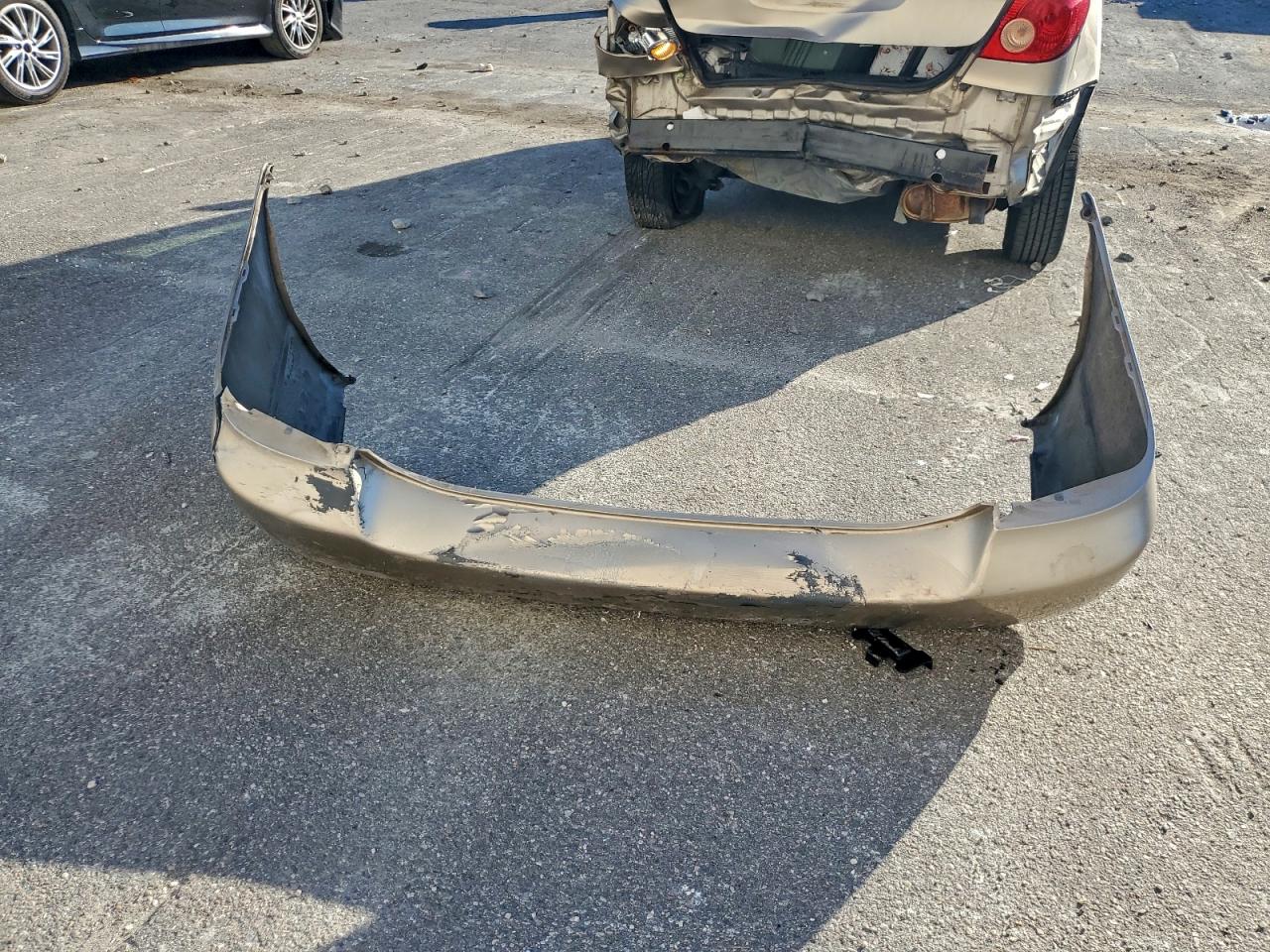 Toyota Corolla Ce Image 11