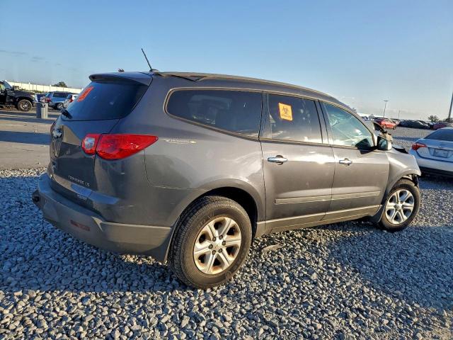 Chevrolet Traverse Ls Image 3