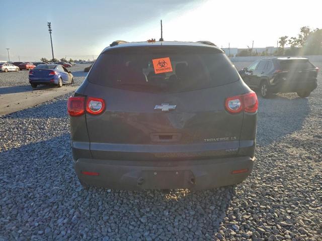Chevrolet Traverse Ls Image 2