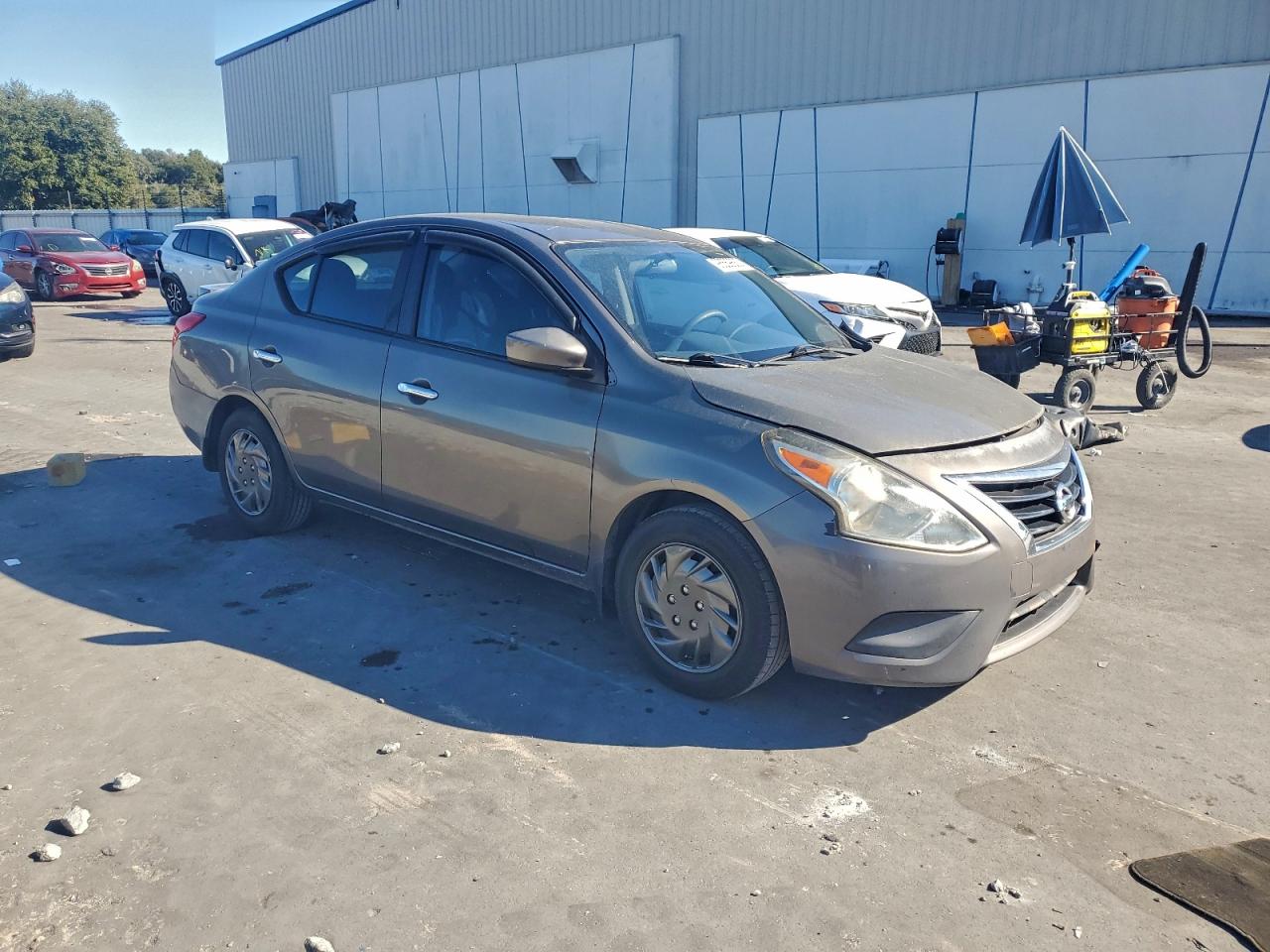 Nissan Versa S Image 3