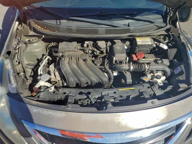 Nissan Versa S Image 9