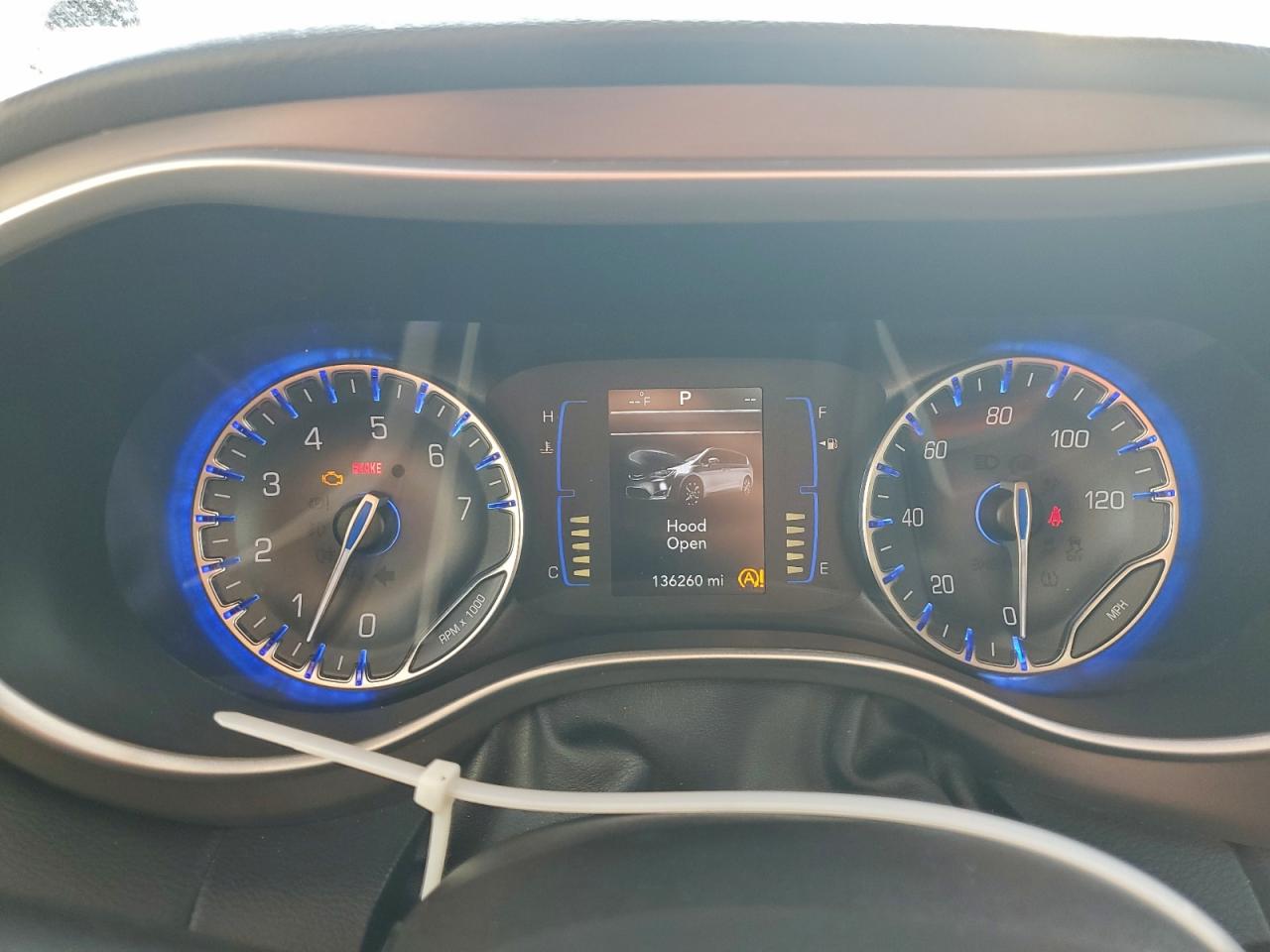 Chrysler Pacifica Touring L Image 7