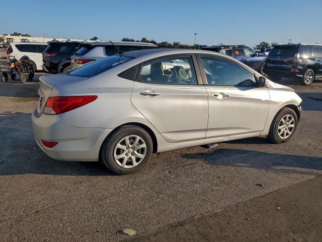 Hyundai ACCENT Gls Image 2